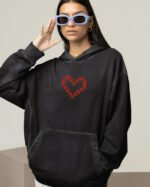 Bluza oversize z kapturem <br>Haftowane Serce <br>Efekt sprania